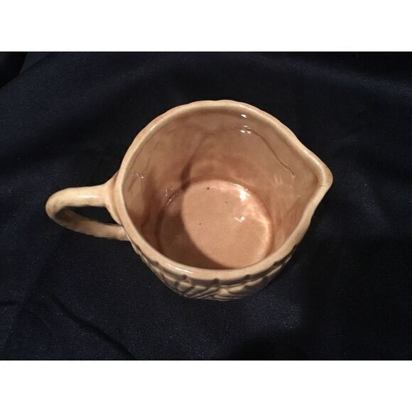 Sea Shell Pottery Creamer Signed By Peggy - Picture 3 of 5